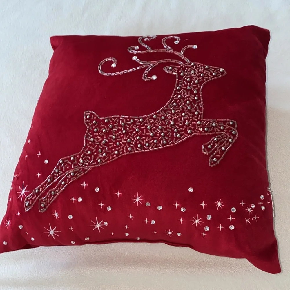 Red‎ Velvet Beaded Christmas Bling Rhinestone Reindeer pillow 13 x13